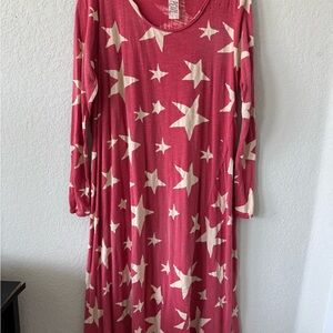 Magnolia Pearl Red with White Star Dylan Tee Dress OS